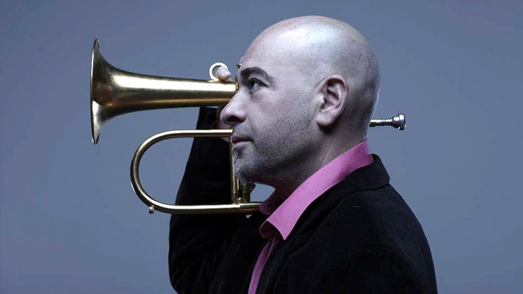 El viernes 6 de noviembre, actuará el trompetista Stéphane Belmondo. Foto: Web Oficial