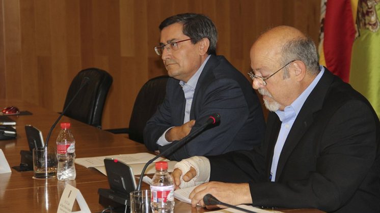 José Entrena y Luis De Haro han presidido la inauguración del encuentro. Foto: Diputación de Granada.