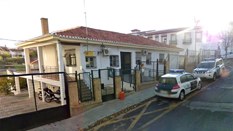 La AUCG dice que los casos de incidentes son habituales en el Cuartel de La Zubia. Foto: Google