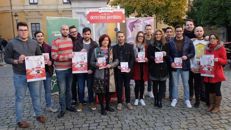 El PSOE impulsará un plan estratégico de respuesta al VIH "frente a los recortes del PP"