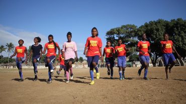 Diputación acoge a un equipo de fútbol femenino de Madagascar