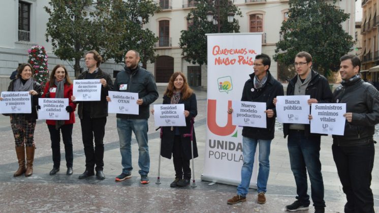 Diego Castillo y otros militantes de UP-IU cierran campaña con "satisfacción". Foto: aG