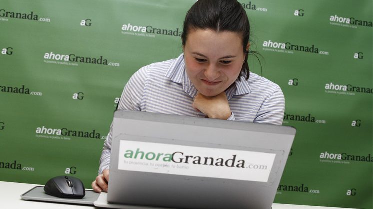 Eva Fernández en uno de los momentos del 'Encuentro Electoral aG'. Foto: Álex Cámara