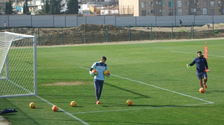 Jesús Fernández en su primer entrenamiento con el Granada CF. Foto: MJ Ramírez