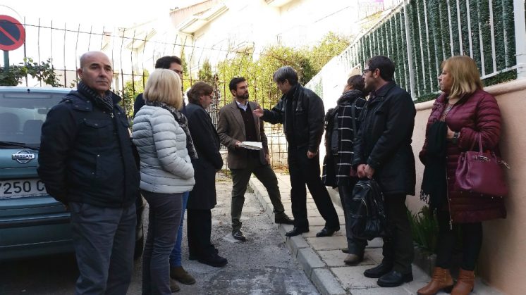 Los concejales socialistas de Granada se reúnen con vecinos de El Serrallo. Foto: aG