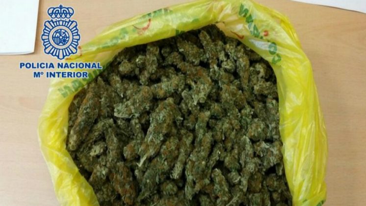 En el domicilio hallaron 2.166 gramos de cogollos de marihuana. Foto: Policía Nacional | aG