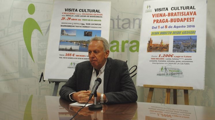 El concejal de Educación y Cultura, Antonio Ortigosa, ha presentado los viajes de la programación cultural de Maracena. Foto: aG
