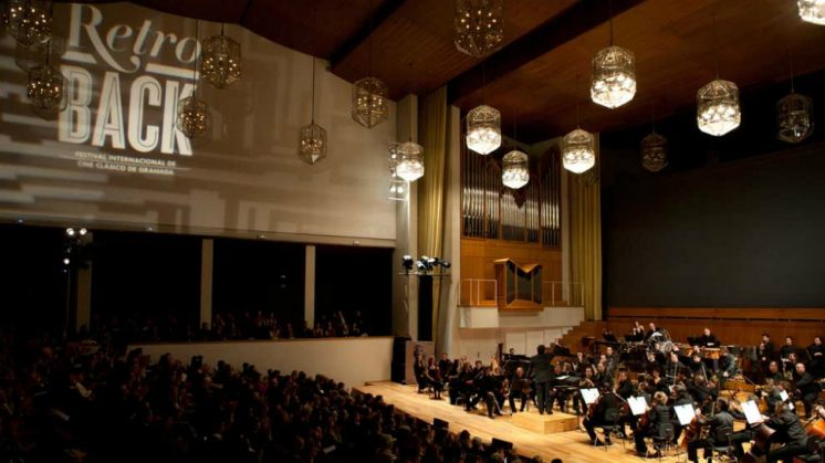 El Auditorio Manuel de Falla acogerá la gala de clausura este sábado. Foto: aG | Retroback