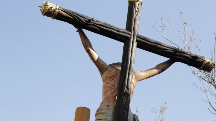 El Cristo de la Buena Muerte estrenó nueva cruz. Foto: Álex Cámara