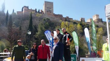 Más de 1.500 atletas corren por la Granada histórica y monumental