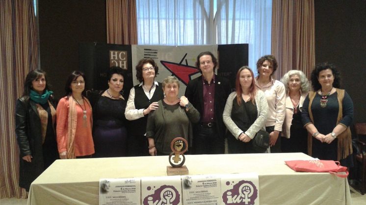 IU homenajea a 28 mujeres "relegadas a un segundo plano" en el plano político