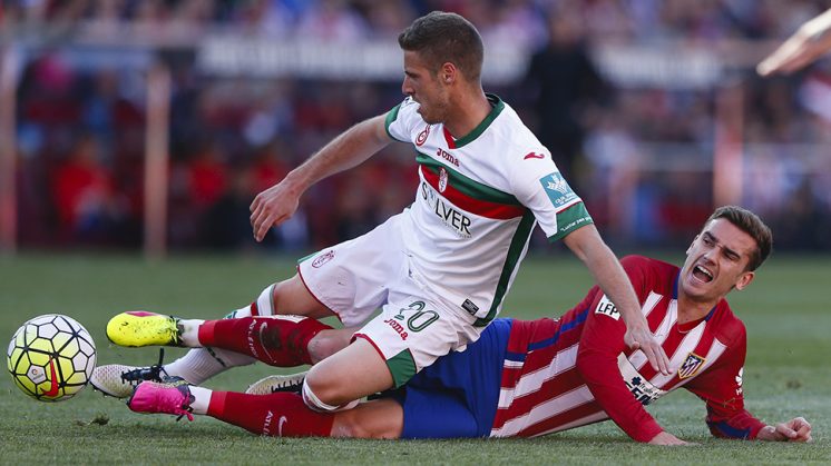 Rubén Pérez volvió a jugar como titular. Foto: LOF