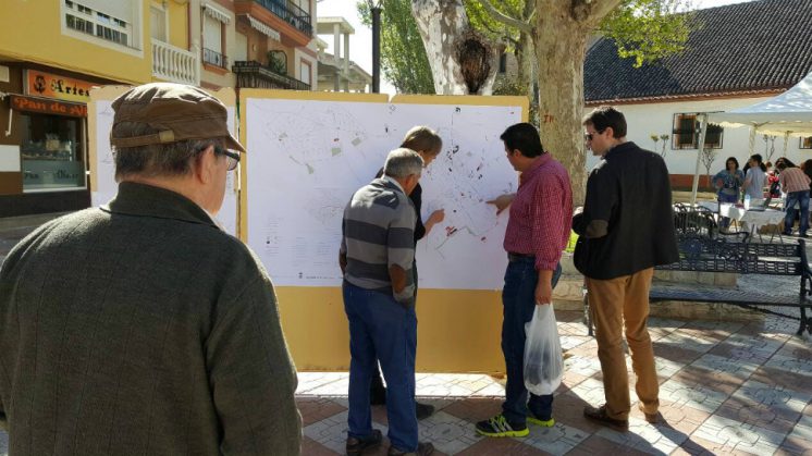 Bajo el lema 'Tú mueves Cúllar Vega', la Plaza Felipe Moreno ha acogido diferentes actos relacionados con este plan. Foto: aG
