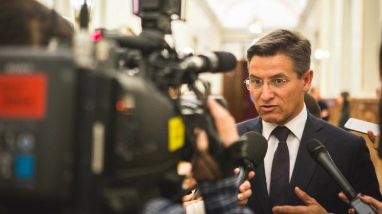 Luis Salvador ha atendido a los medios en el Congreso de los Diputados. Foto: aG