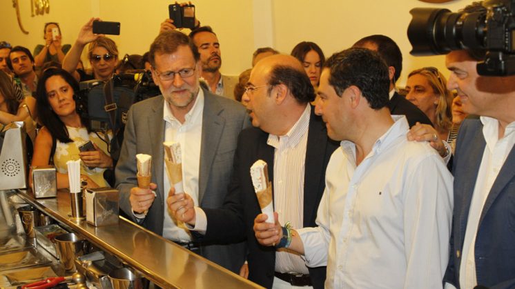 Rajoy ha comido 'cassata' en Los Italianos, en pleno centro. Foto: Álex Cámara