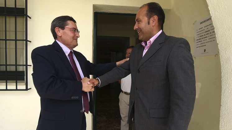 El presidente de Diputación, José Entrena ha mantenido una reunión con el alcalde, Nazario Montes, y su equipo de Gobierno. Foto: J. Grosso