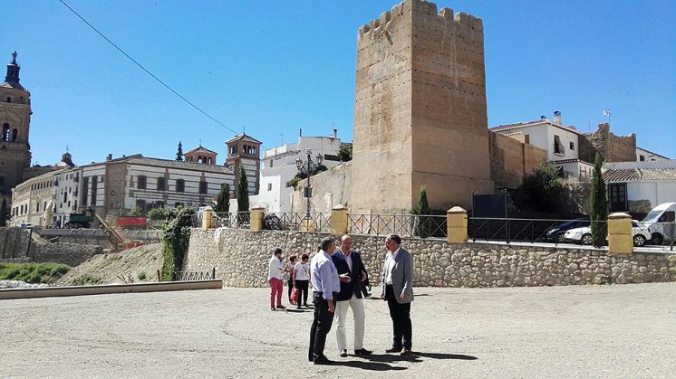 El PP ha visitado el Torreón del Ferro en la ciudad de Guadix. Foto: PP / aG 