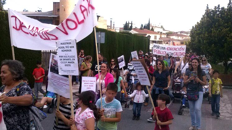 Las protestas han discurrido por las calles de Alfacar. Foto: aG