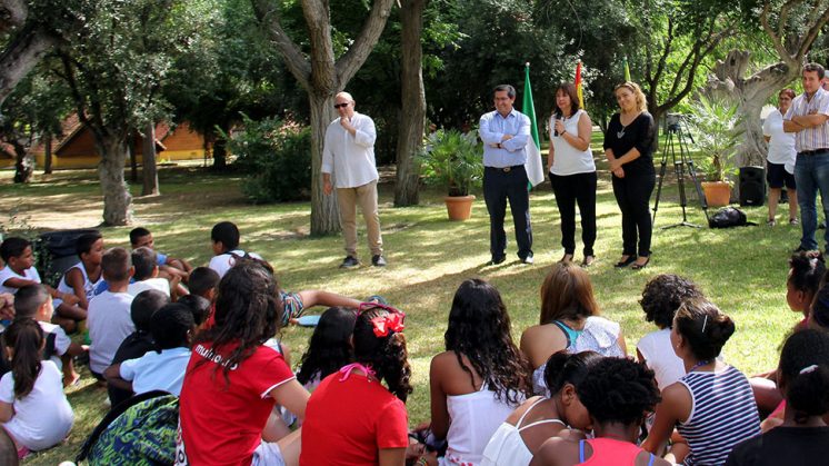 Los niños han sido recibidos en Armilla por el presidente de Diputación. Foto: Dipgra