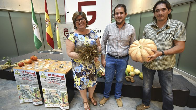 El programa de actividades del IX Festival Hortofrutícola incluye un mercadillo ecológico-tradicional de productos hortofrutícolas procedentes de la huerta granadina. Foto: J. Grosso