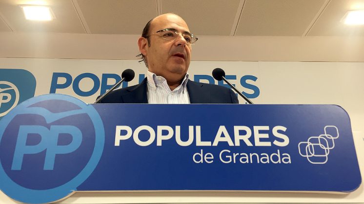 Sebastián Pérez, durante su comparecencia este martes en rueda de prensa. Foto: Luis F. Ruiz