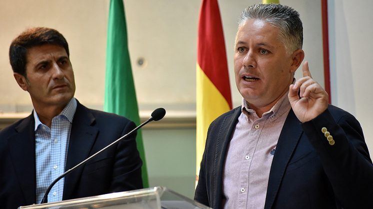 José María Villegas y Pedro Fernández, durante la rueda de prensa de este lunes. Foto: Julio Grosso (Dipgra)