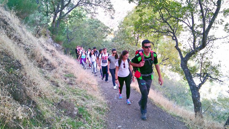 La feria universitaria ha contado con viajes a Sierra Nevada, entre otros puntos. Foto: Dipgra