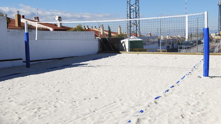 La nueva pista de voley-playa en el Polideportivo Las Viñas. Foto: aG